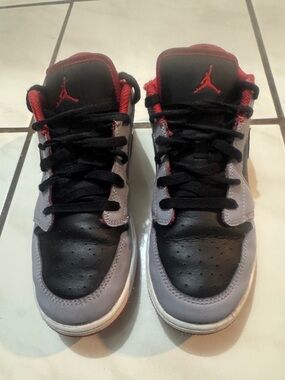 Jordan Kids Black, Gray and Red Low-Top Sneakers